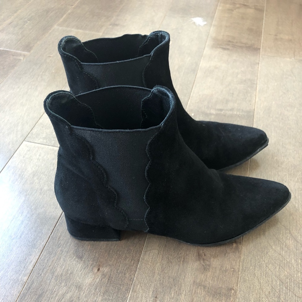 Black bootie